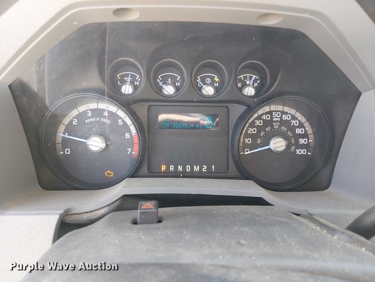 image for item EV5416 2015 Ford F350 pickup truck