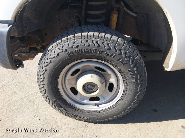 image for item EV5416 2015 Ford F350 pickup truck