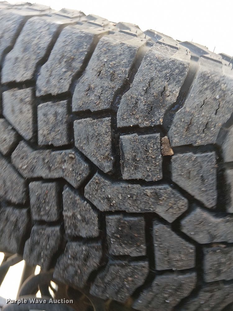 image for item EV5416 2015 Ford F350 pickup truck