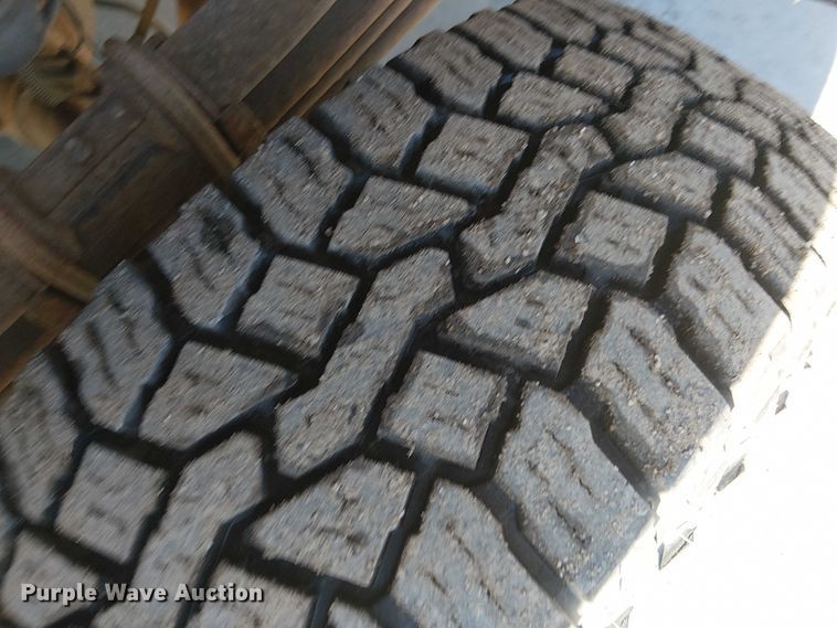 image for item EV5416 2015 Ford F350 pickup truck