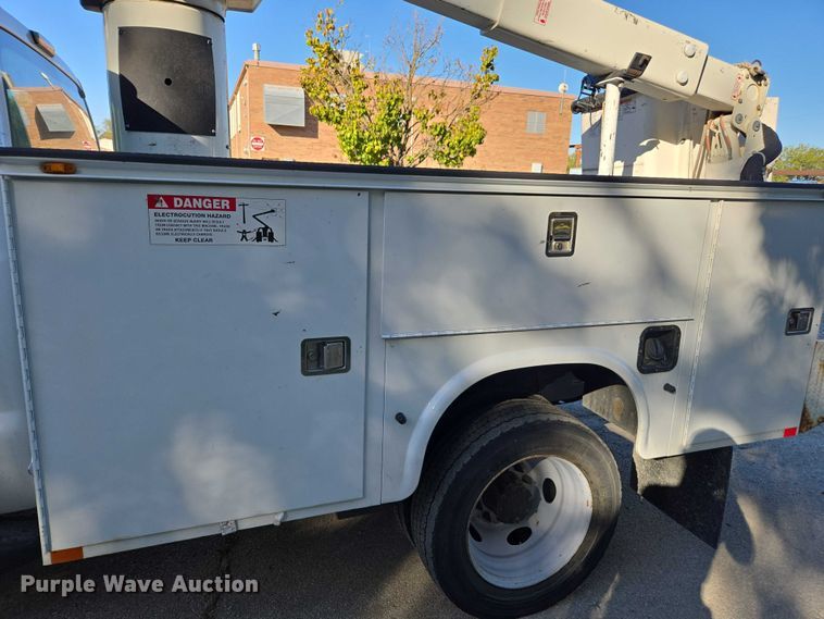 image for item EV5419 2012 Ford F550 bucket truck