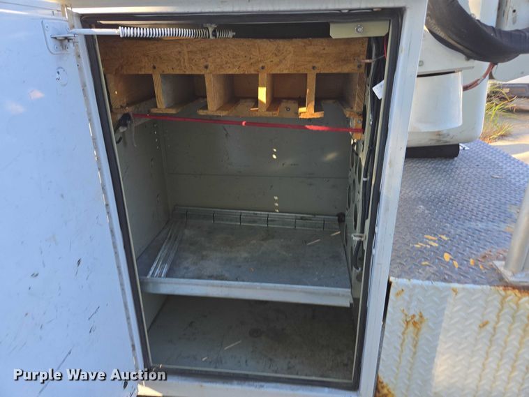 image for item EV5419 2012 Ford F550 bucket truck