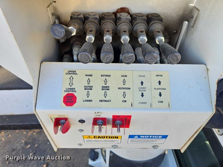 image for item EV5419 2012 Ford F550 bucket truck