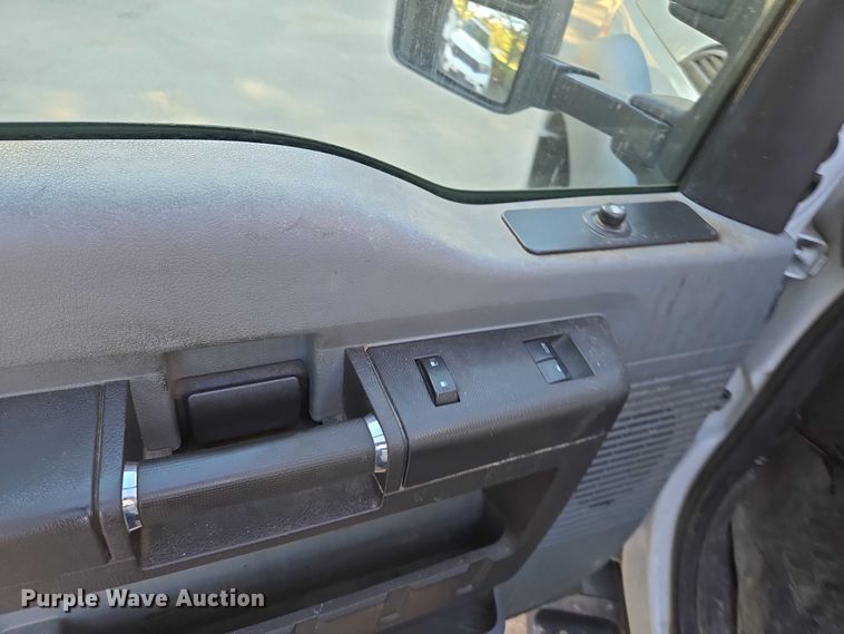 image for item EV5419 2012 Ford F550 bucket truck