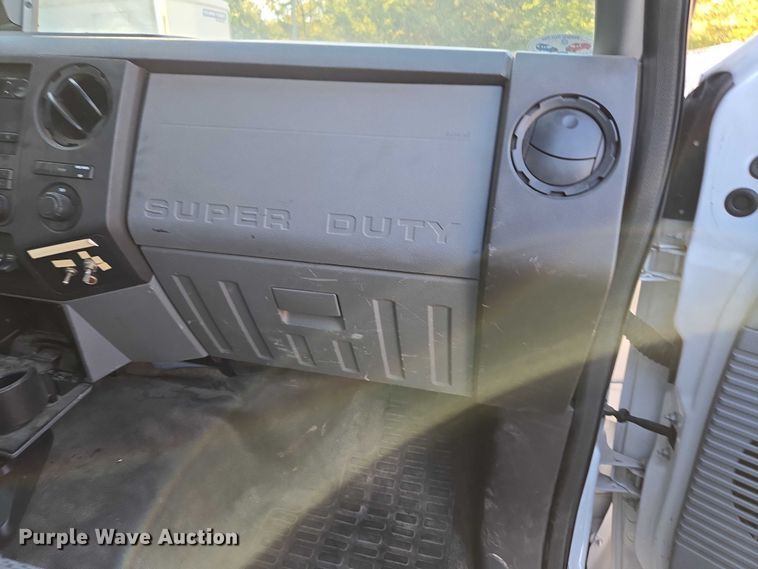 image for item EV5419 2012 Ford F550 bucket truck