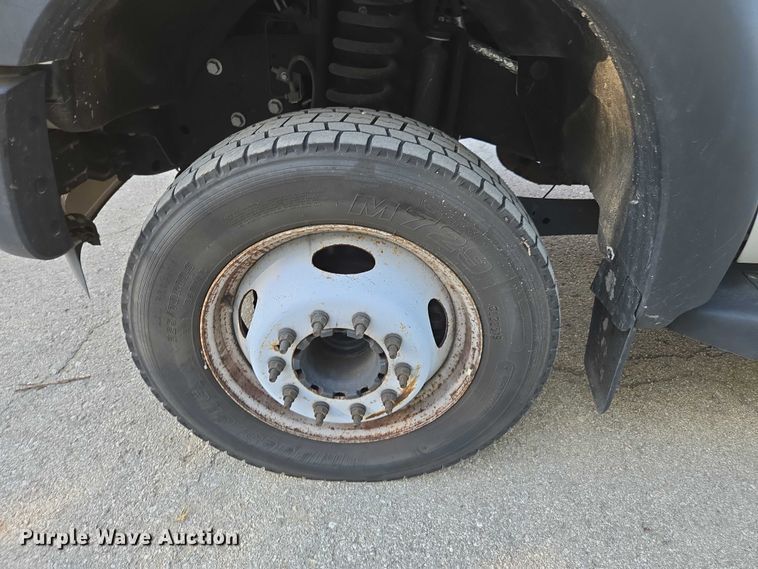 image for item EV5419 2012 Ford F550 bucket truck