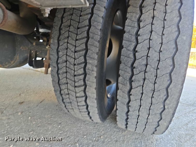 image for item EV5419 2012 Ford F550 bucket truck