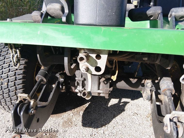 image for item EV5421 John Deere 1570 lawn mower