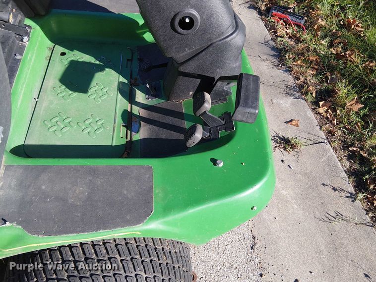 image for item EV5421 John Deere 1570 lawn mower