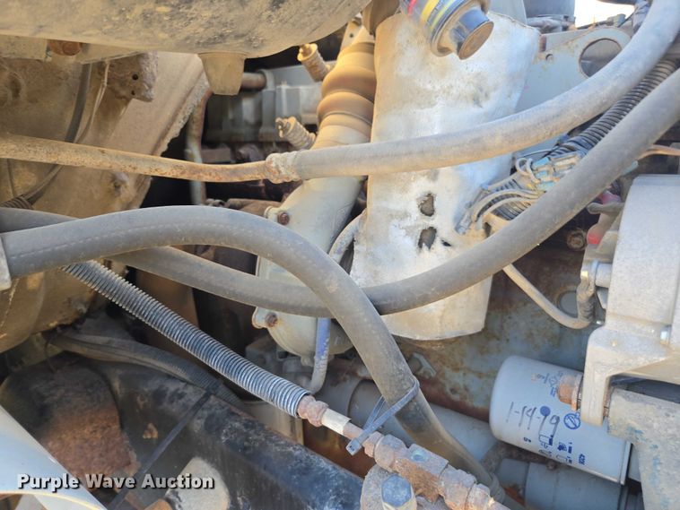 image for item EV5423 2002 International 4900 dump truck