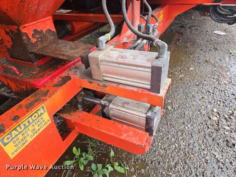 image for item EV5428 Duraco DuraPatcher 125DJTM pothole patcher bed