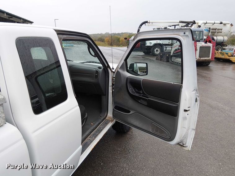 image for item FB4480 2007 Ford Ranger SuperCab pickup truck