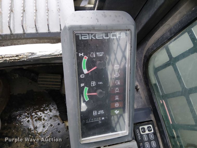 image for item FB4488 2011 Takeuchi TL240 tracked skid steer loader