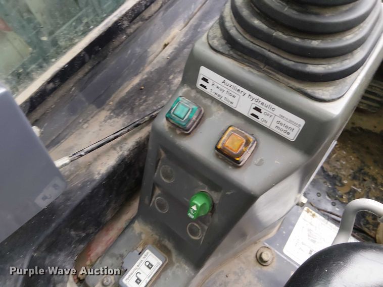 image for item FB4488 2011 Takeuchi TL240 tracked skid steer loader