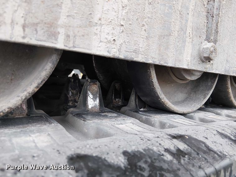 image for item FB4488 2011 Takeuchi TL240 tracked skid steer loader