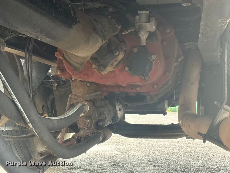 image for item FI0019 2001 Mack RD dump truck