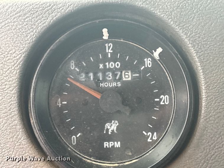 image for item FI0019 2001 Mack RD dump truck