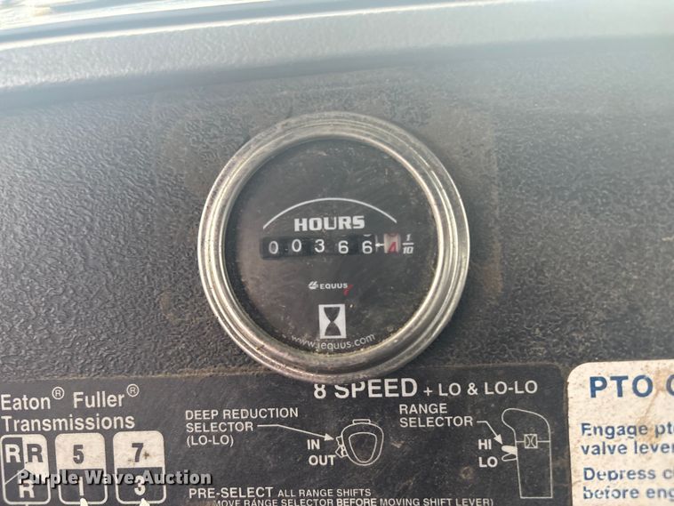 image for item FI0019 2001 Mack RD dump truck