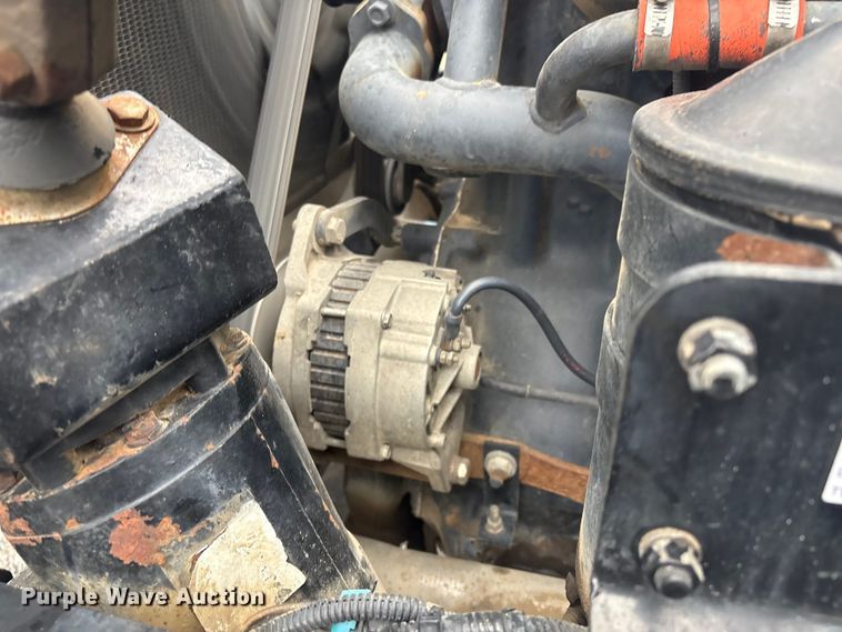 image for item FI0019 2001 Mack RD dump truck