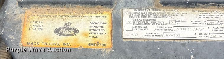 image for item FI0019 2001 Mack RD dump truck