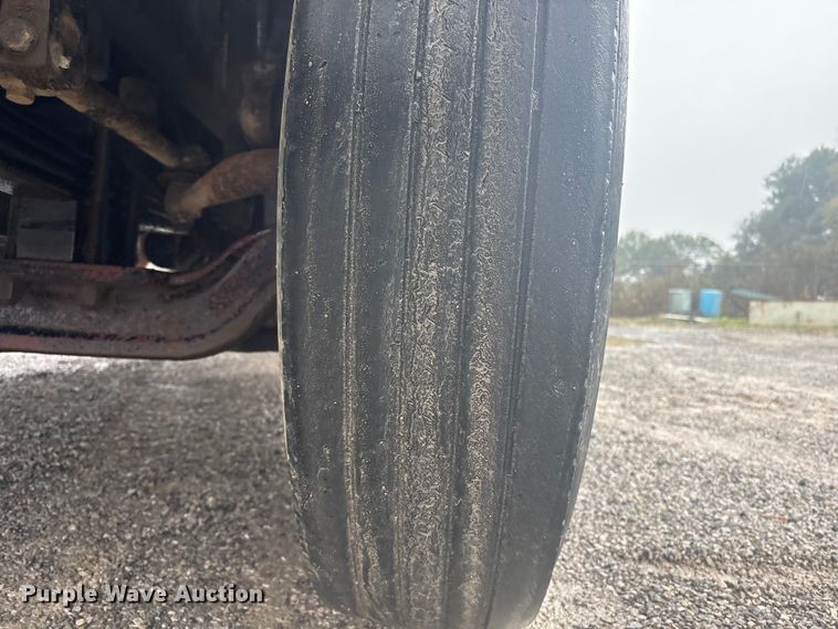 image for item FI0019 2001 Mack RD dump truck