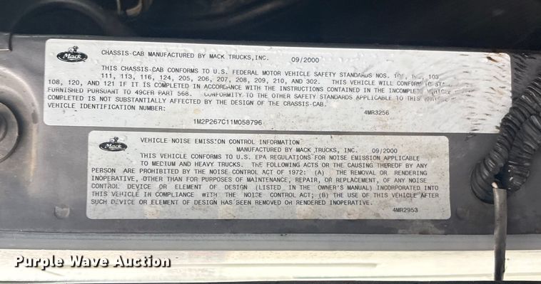 image for item FI0019 2001 Mack RD dump truck