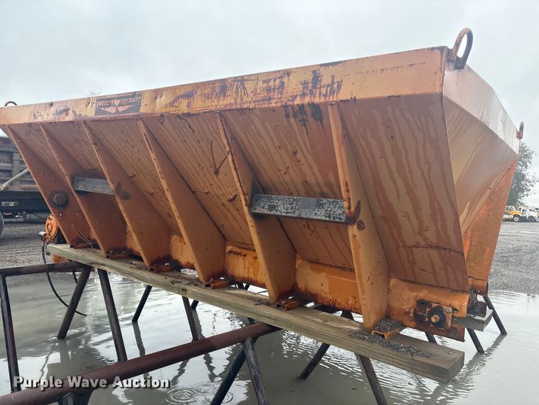 image for item FI0020 Swenson spreader
