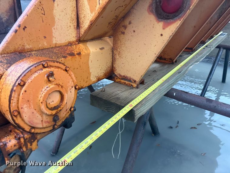 image for item FI0020 Swenson spreader