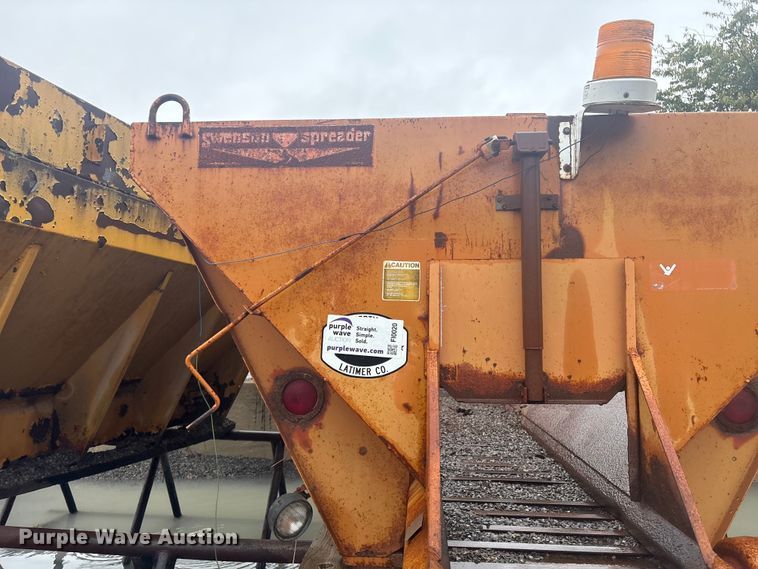 image for item FI0020 Swenson spreader