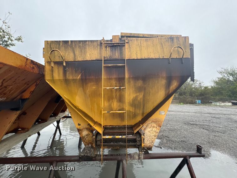 image for item FI0021 Henderson FSH9 spreader