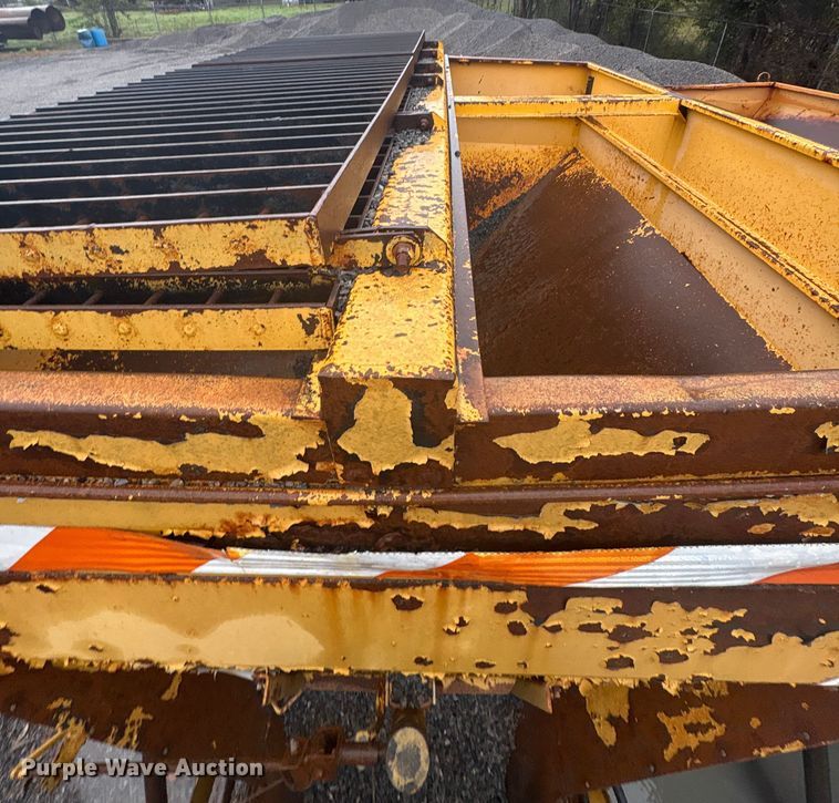 image for item FI0021 Henderson FSH9 spreader