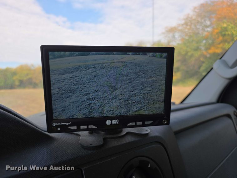 image for item FI0558 2015 Rockport Ford E350 Super Duty box truck