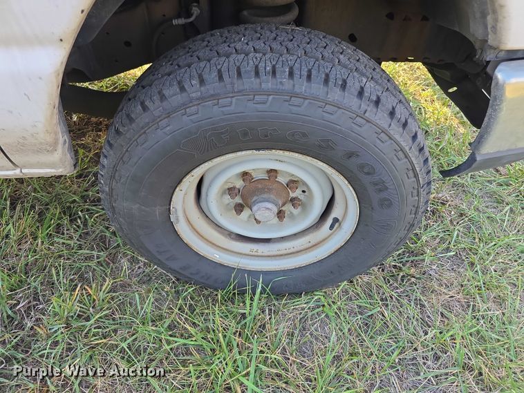 image for item FI0558 2015 Rockport Ford E350 Super Duty box truck