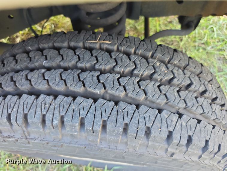 image for item FI0558 2015 Rockport Ford E350 Super Duty box truck