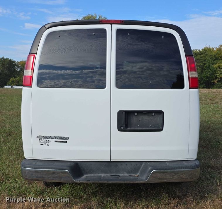 image for item FI0559 2008 Chevrolet Express G2500 van
