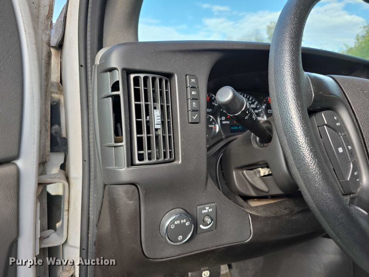 image for item FI0559 2008 Chevrolet Express G2500 van