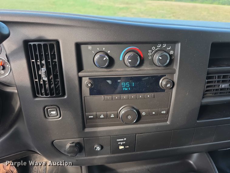 image for item FI0559 2008 Chevrolet Express G2500 van