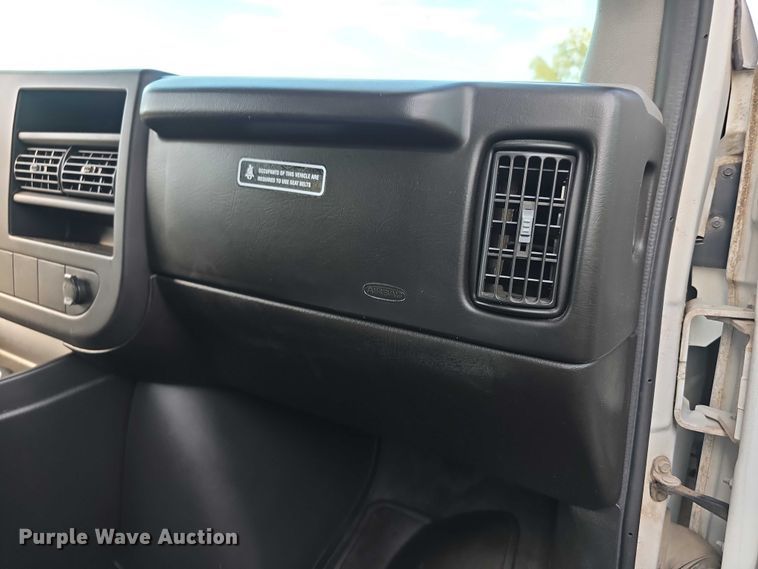 image for item FI0559 2008 Chevrolet Express G2500 van