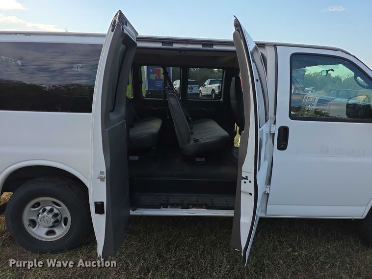 image for item FI0559 2008 Chevrolet Express G2500 van