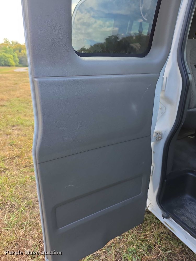 image for item FI0559 2008 Chevrolet Express G2500 van