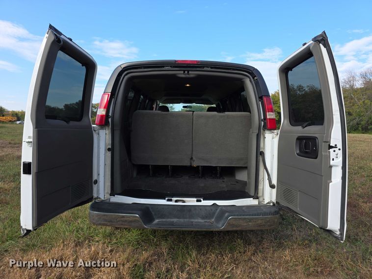 image for item FI0559 2008 Chevrolet Express G2500 van