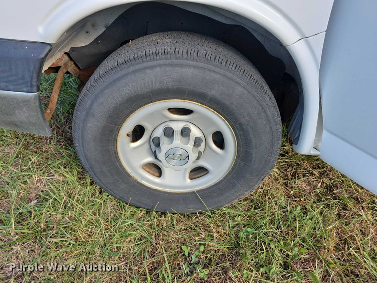 image for item FI0559 2008 Chevrolet Express G2500 van