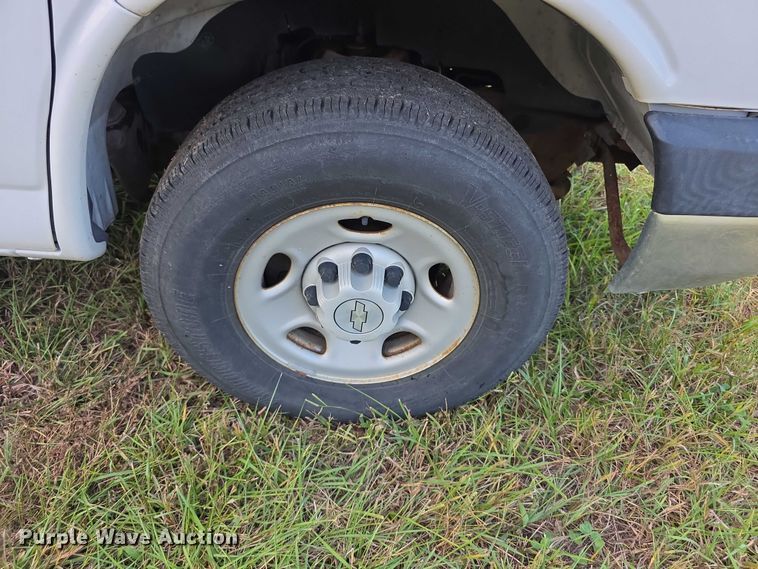 image for item FI0559 2008 Chevrolet Express G2500 van