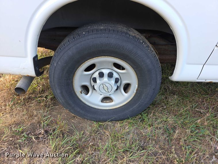 image for item FI0559 2008 Chevrolet Express G2500 van