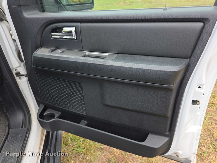 image for item FI0562 2016 Ford Expedition  SUV