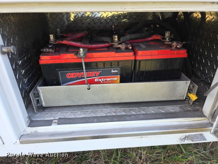 image for item FI0565 2015 Ford E450 ambulance