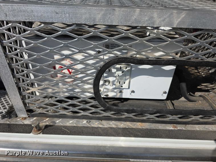 image for item FI0565 2015 Ford E450 ambulance