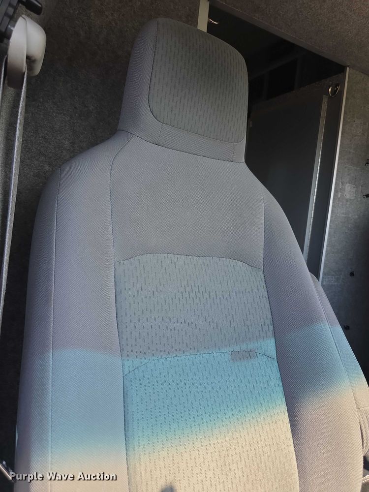 image for item FI0565 2015 Ford E450 ambulance