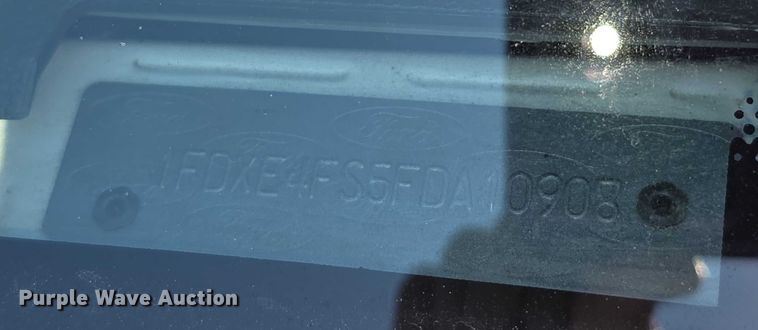 image for item FI0565 2015 Ford E450 ambulance