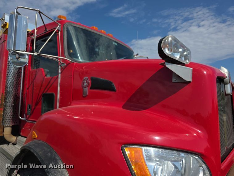image for item FI0566 2015 Kenworth  T470 dump truck